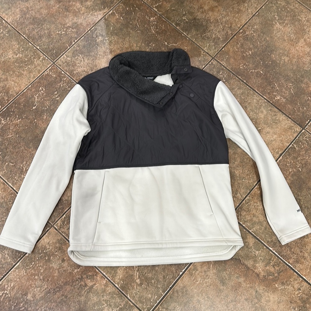 NWOT Medium The North Face jacket!